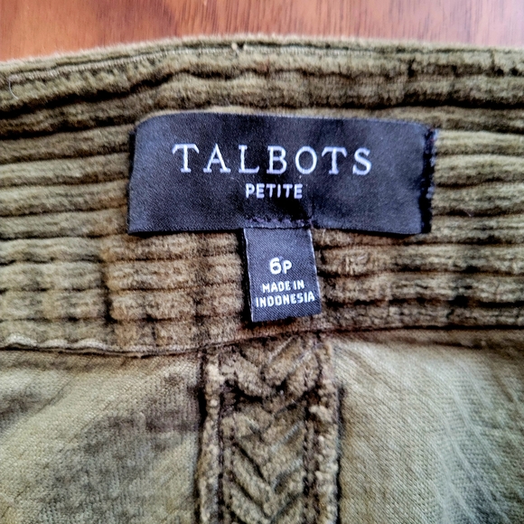 Talbots Olive Green Corduroy  Mini Skirt WITH POCKETS - Picture 3 of 7